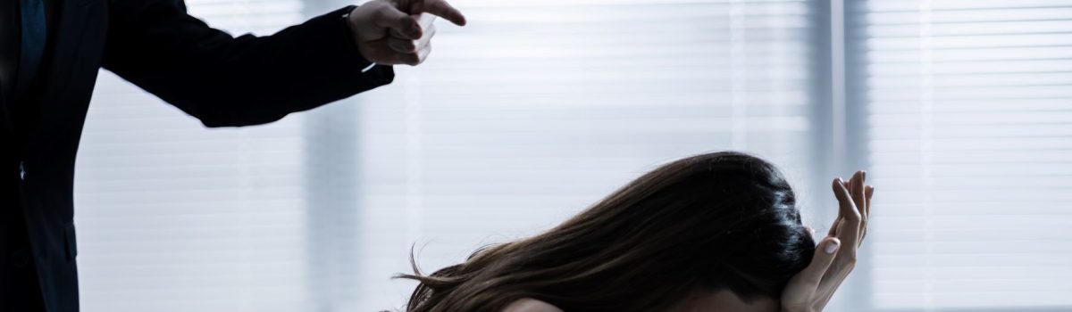 ΣΕΚ: Ισχυρή ασπίδα για αξιοπρεπείς συνθήκες εργασίας ο νέος νόμος κατά της βίας και παρενόχλησης
