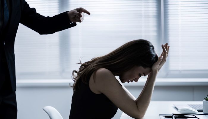 ΣΕΚ: Ισχυρή ασπίδα για αξιοπρεπείς συνθήκες εργασίας ο νέος νόμος κατά της βίας και παρενόχλησης