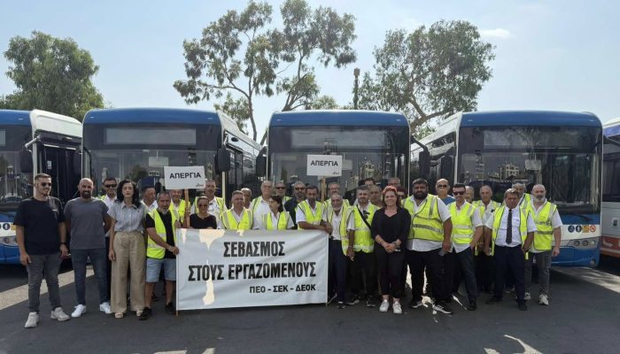 Σ’ επ αόριστον απεργία τα λεωφορεία της Λάρνακας