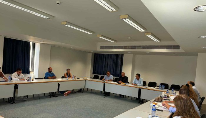Τα προβλήματα που αντιμετωπίζουν οι επαγγελματίες υγείας στο επίκεντρο της κλαδικής επιτροπής Νοσηλευτών και Μαιών ΟΥΥΚ-ΣΕΚ