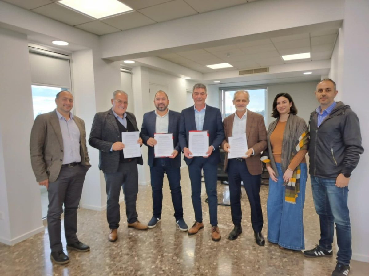 Υπογράφηκε η πρώτη Συλλογική Σύμβαση των Σ.Κ.Ε. και Ε.Κ.Ε.